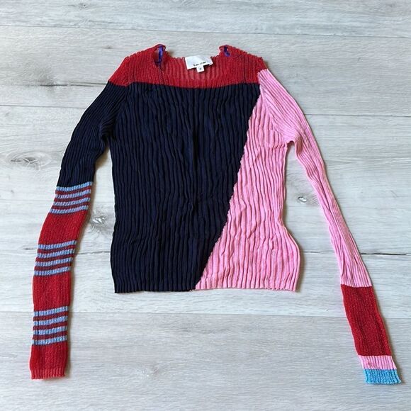 I AM CHEN
Colour Block Top In Blue‎ S Nwot - Picture 5 of 10